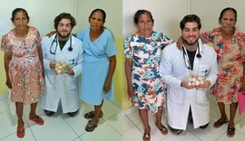 No sertão de Alagoas, idosas presenteiam médico com ovos como forma de agradecimento