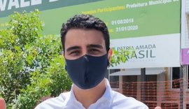 Prefeito JHC ´toma pra si´ obra que já estava concluída no Benedito Bentes