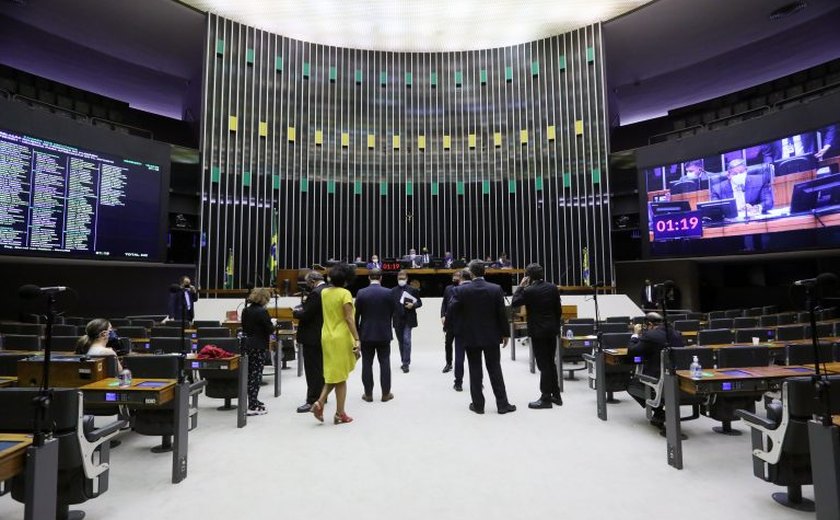 Câmara dos Deputados recomeça a votação do projeto do novo Código Eleitoral