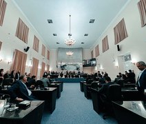 Aprovado projeto que exige certidão de antecedentes para quem trabalha com público infantojuvenil