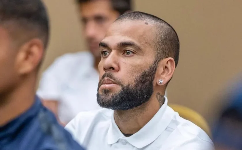 Justiça de Barcelona abre julgamento contra Daniel Alves por agressão sexual