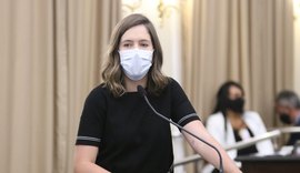 Cibele Moura apresenta projeto de lei sobre isenção tributária do gás de cozinha