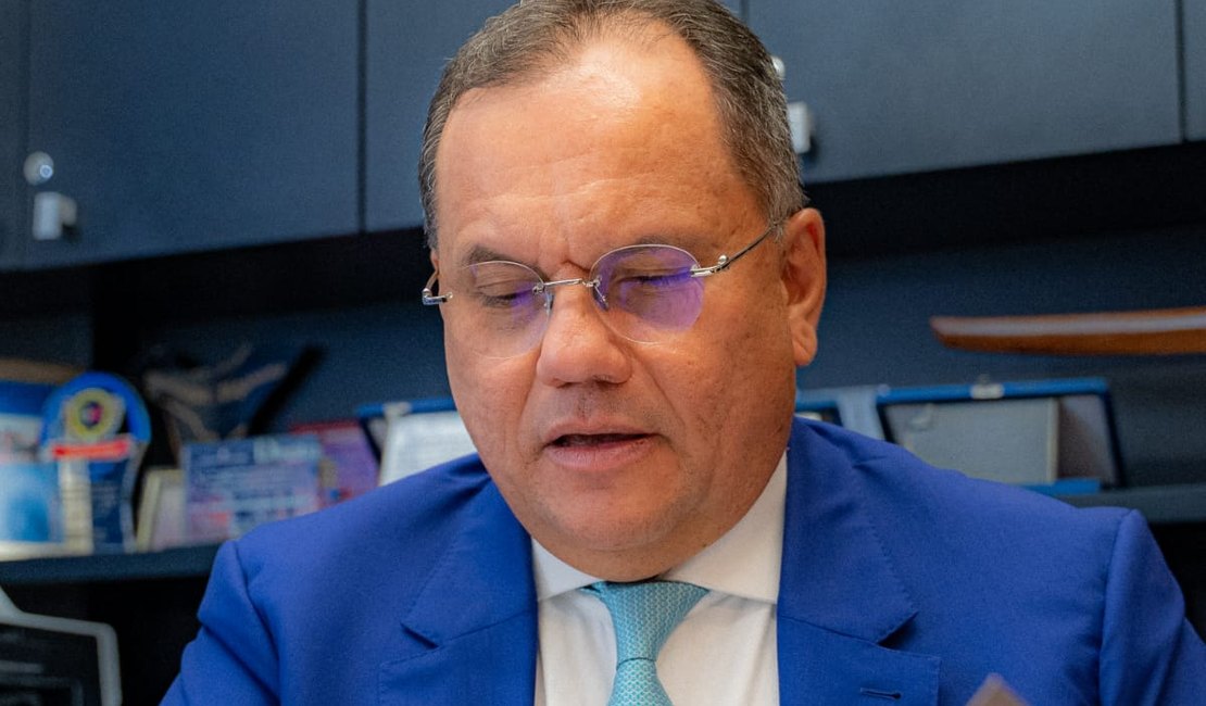 A RESCISÃO UNILATERAL DE CONTRATOS DE PRESTAÇÃO DE SERVIÇO E OS DIREITOS DO PRESTADOR DE SERVIÇOS: