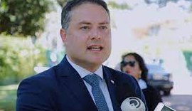 Renan Filho está de volta ao governo, mas por “pouco tempo”