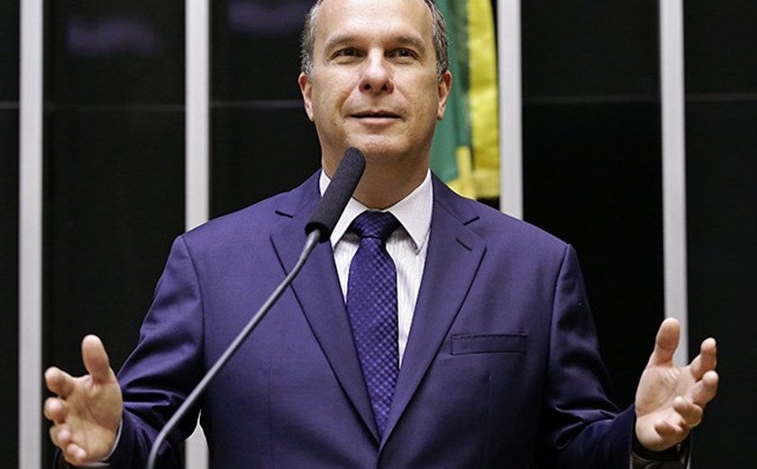 Sérgio Toledo é o primeiro federal a desistir da reeleição em AL: quem será o próximo?
