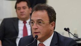 Galba Novaes sobre o frete feito pelos taxistas 'Isso ajuda a estimular o comércio local'