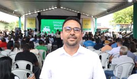 Unicafes marca presença na entrega de novas máquinas agrícolas em Alagoas