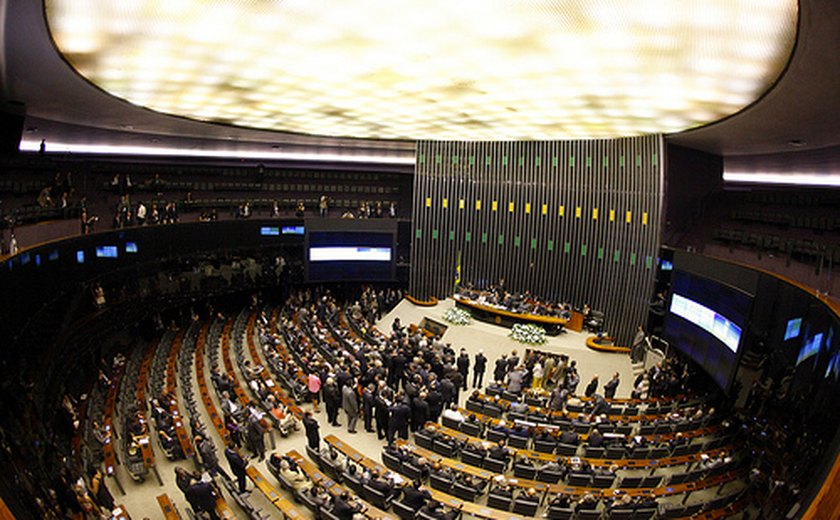CNJ é contra projeto que efetiva funcionários de cartórios
