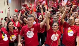 Medeiros assume e entra no grupo dos líderes de grandes partidos em AL