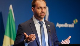PGR apura pagamentos em espécie feitos por Eduardo Bolsonaro