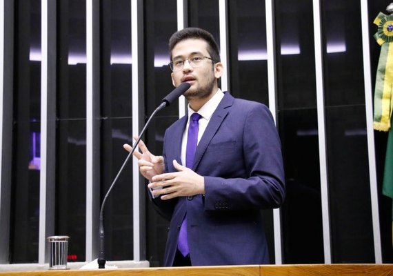 Proposta autoriza empresas a exigir pagamento exclusivo por meio eletrônico