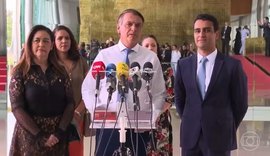 JHC chega ao PL em “alto estilo”: Bolsonaro faz coletiva com prefeito no Planalto
