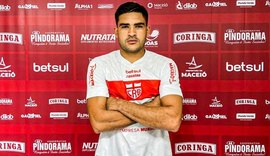 CRB contrata Júnior Brandão mas tem que aguardar a regularização do atacante para jogos