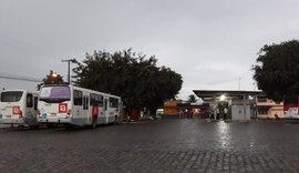 Moradores liberam terminais de ônibus após acordo mediado pelo MPE