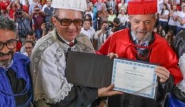 Ex-presidente Lula é doutor de novo em Alagoas