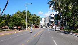 Obra de esgotamento sanitário interdita trechos na Ponta Verde, em Maceió