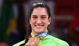 Mayra Aguiar leva o bronze no judô e faz história ao conquistar 3ª medalha em Olimpíadas