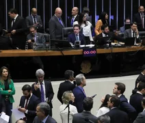 Câmara derruba voto secreto em PEC da Blindagem por falta de quórum