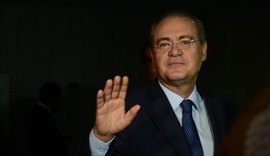 Calheiros comemora lei de abuso de autoridade