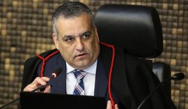 Alfredo Gaspar e familiares são internados com covid-19