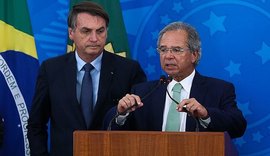 Bolsonaro anuncia salário mínimo de R$ 1.100 para 2021