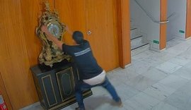 Moraes manda prender homem que quebrou relógio de Dom João VI em ato golpista após juiz de MG autorizar soltura