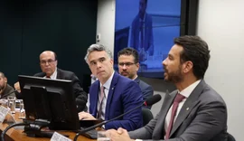 Brito lidera último debate sobre construção do Sistema Nacional de Educação