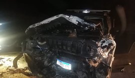 Pai e filha morrem em acidente entre dois carros em São José da Tapera