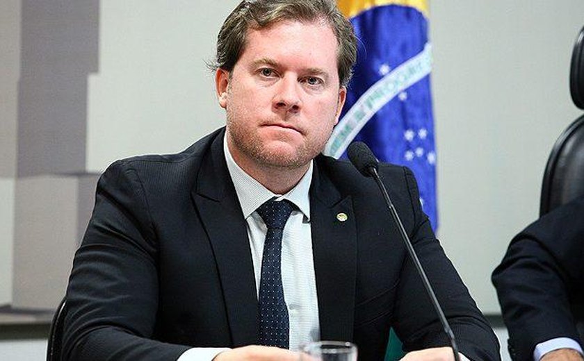 Marx Beltrão é denunciado por falsa acusação contra candidato