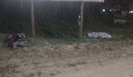 Motociclista morre após colidir contra placa publicitária em rodovia de Alagoas