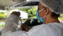 Mais uma remessa de vacinas chega em Alagoas