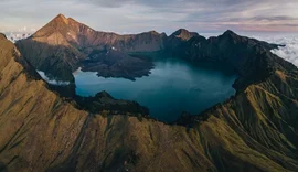 Alpinista é resgatado no vulcão do Monte Rinjani dias após morte de Juliana Marins