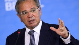 Paulo Guedes diz que auxílio emergencial terá de ser substituído por outro programa