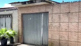 Idosa morre após tentar se proteger de incêndio se abrigando debaixo da cama em Maceió