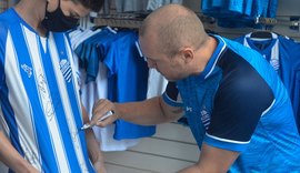 Técnico Mozart renova contrato com o CSA por mais uma temporada
