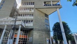 MP arquiva investigação contra ex-prefeito apontado como 'fura-fila' da vacina da Covid-19