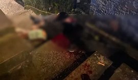 Tiroteio em escadaria de grota deixa dois mortos e dois feridos em Maceió