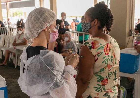 Mais de 94 mil pessoas estão atrasadas para 2ª dose das vacinas contra a Covid-19 em Maceió