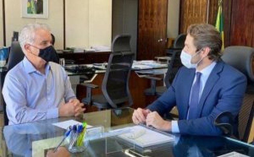 Pedro Vilela leva demandas da agricultura familiar de Alagoas ao governo federal