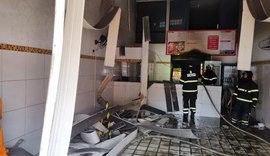 Vazamento de gás causa explosão em galeteria na Jatiúca, em Maceió