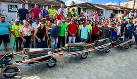 Trabalhadores rurais de Viçosa recebem mais de 180 kits agrícolas