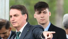À PF empresário diz que pagou reforma de imóvel de filho de Bolsonaro