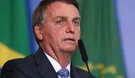 Presidente veta fundo eleitoral de R$ 5,7 bilhões para 2022