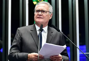 Renan Calheiros anuncia que não fará parte da CPMI do INSS