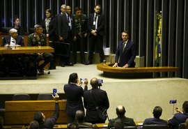 Bolsonaro diz que Brasil precisa de quimioterapia