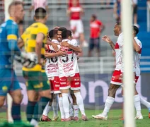 Técnico revela gastroenterite em 11 jogadores antes de jogo contra CRB