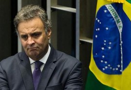 Aécio Neves desiste de reeleição ao senado e sai para federal