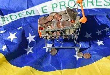 Economia brasileira atinge patamar histórico, mostra IBGE