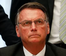 PF faz buscas na casa de Bolsonaro e prende ex-assessor em operação contra dados falsos de vacina