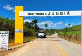 Juiz suspende compra de R$2 milhões para fardamentos da Prefeitura de Jundiá